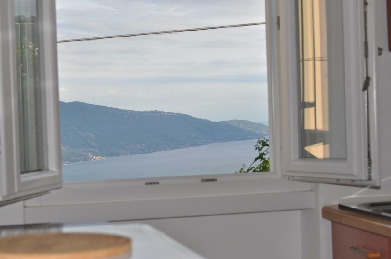 Holiday Home Near Monte Baldo In Tremosine Sul Garda Luaran gambar