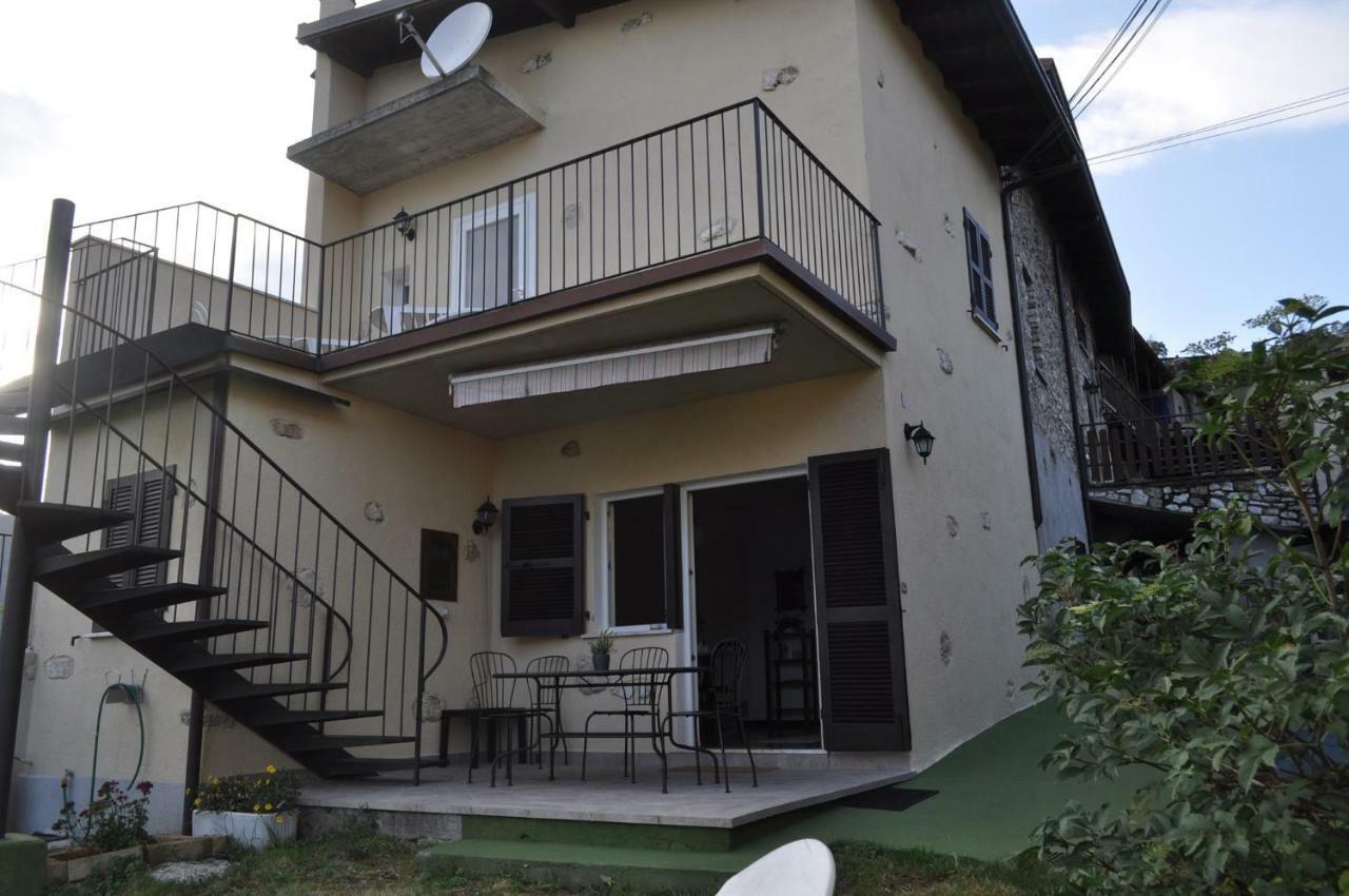 Holiday Home Near Monte Baldo In Tremosine Sul Garda Luaran gambar